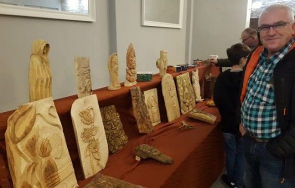 Odbyła się wystawa rzeźb i wyrobów ceramicznych